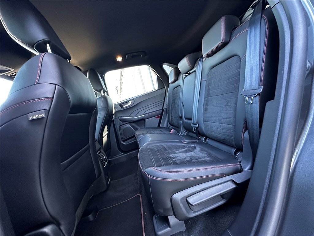 Ford Kuga - Photo 14