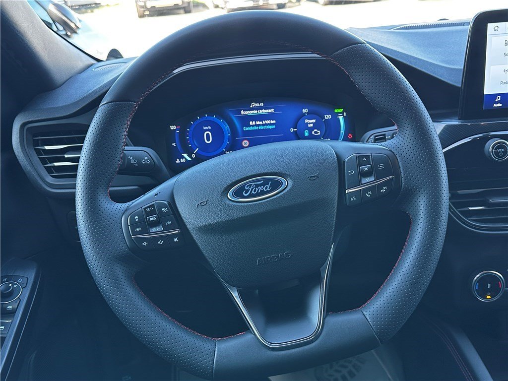Ford Kuga - Photo 16