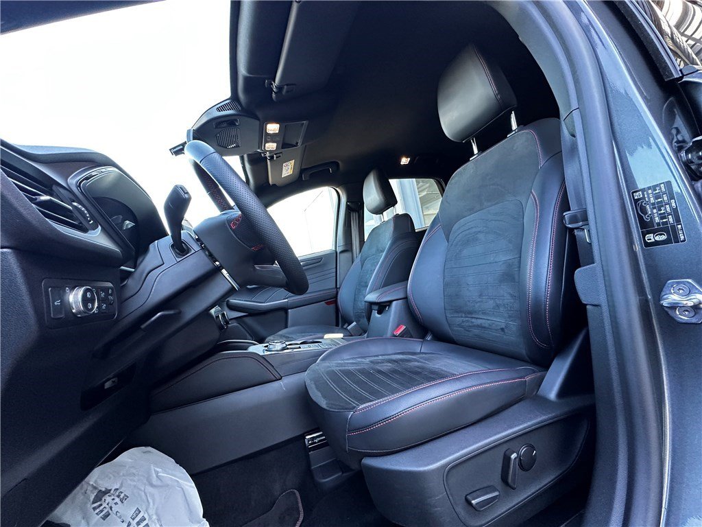 Ford Kuga - Photo 18