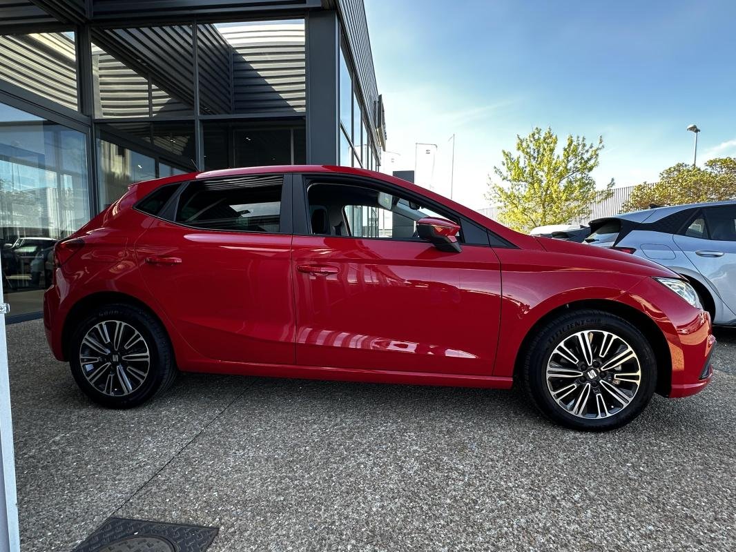 Seat Ibiza - Photo 4