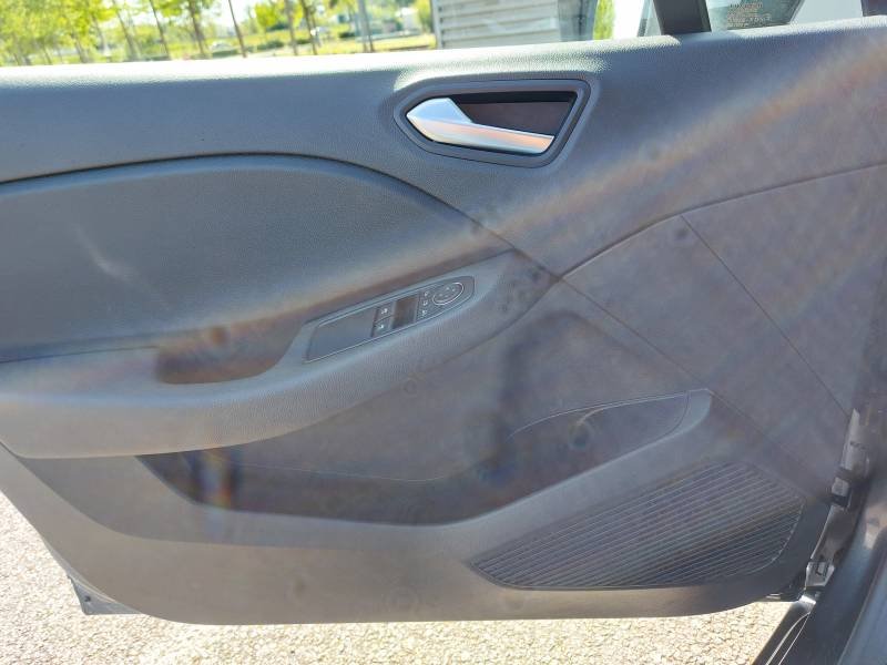 Renault Clio - Photo 24