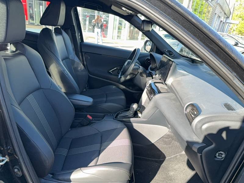 Toyota Yaris - Photo 12