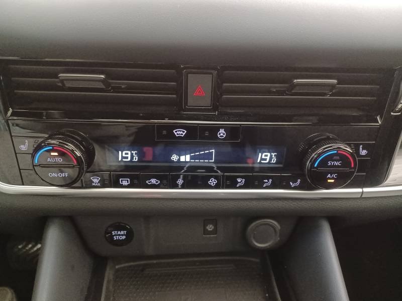 Nissan Qashqai - Photo 32