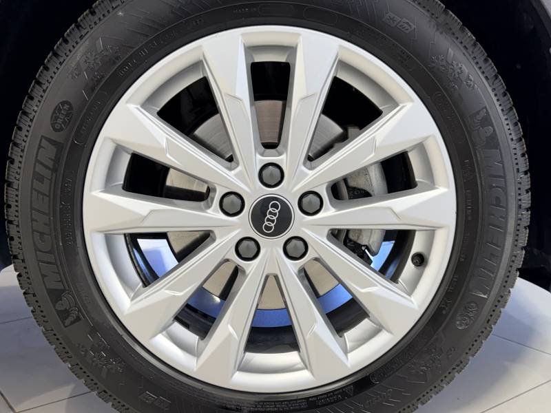 Audi Q3 - Photo 19