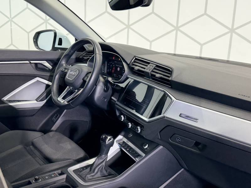 Audi Q3 - Photo 31