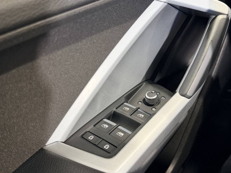 Audi Q3 - Photo 35