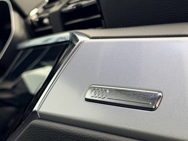Audi Q3 - Photo 36