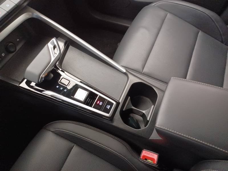 MG ZS - Photo 15