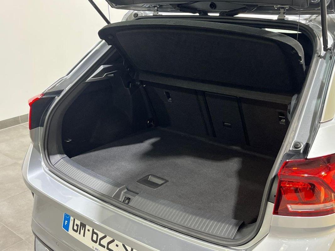 Volkswagen T-Roc - Photo 32