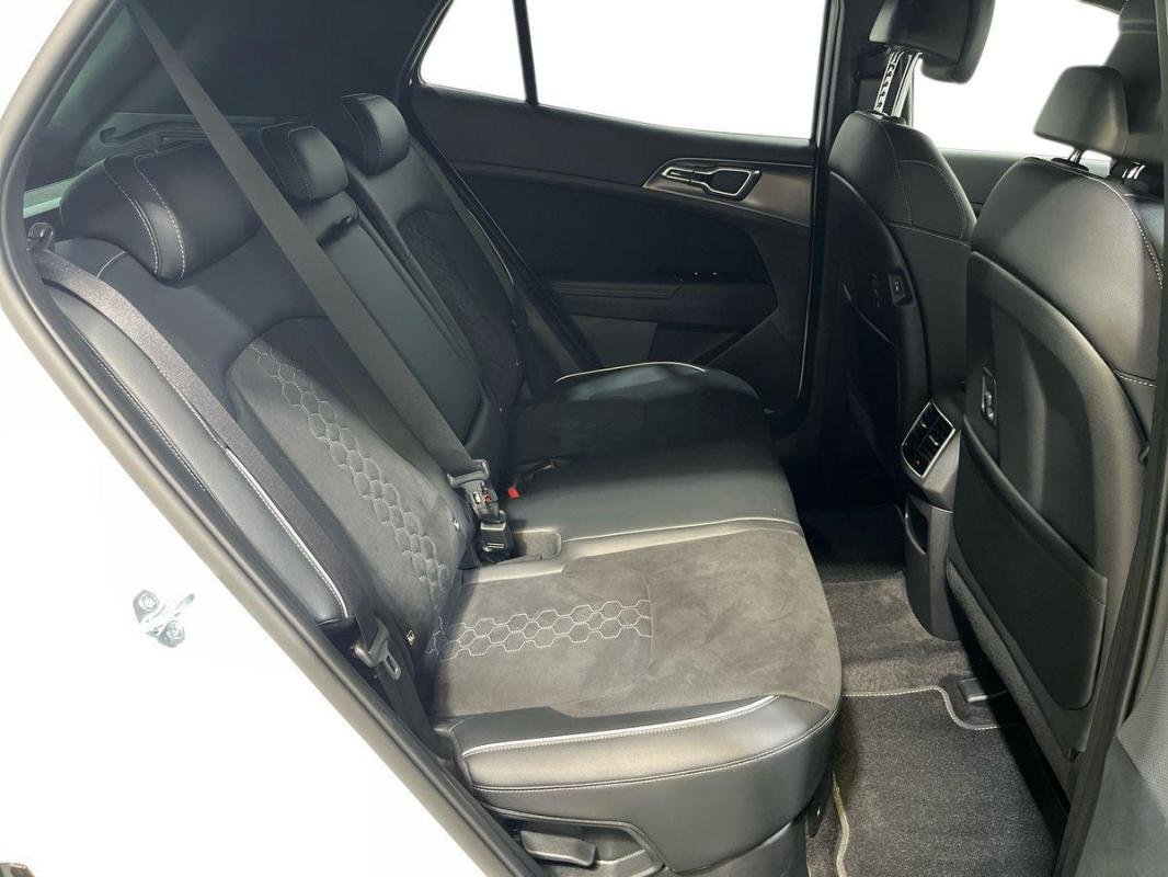 Kia Sportage - Photo 23