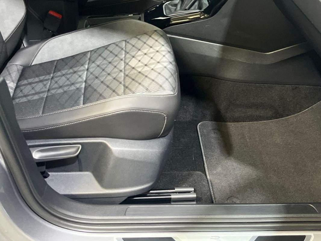 Volkswagen T-Roc - Photo 14