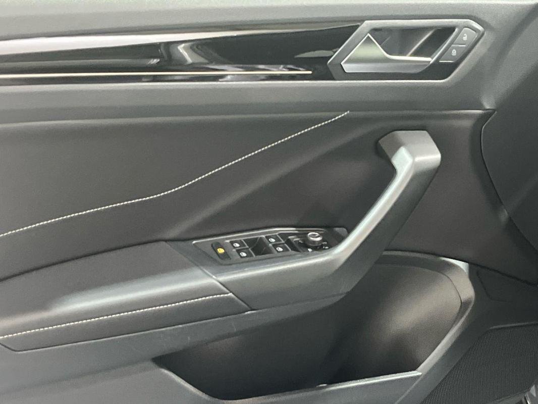 Volkswagen T-Roc - Photo 15