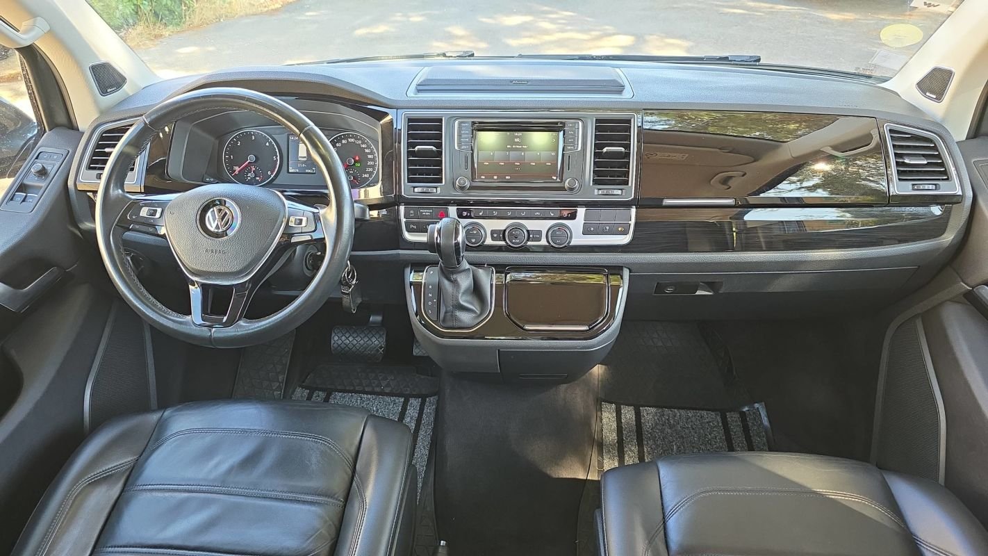 Volkswagen Multivan - Photo 11