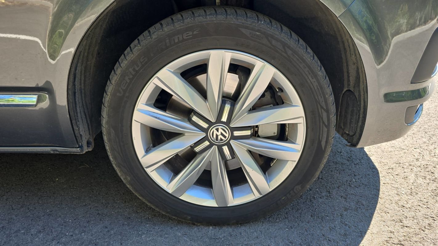 Volkswagen Multivan - Photo 17