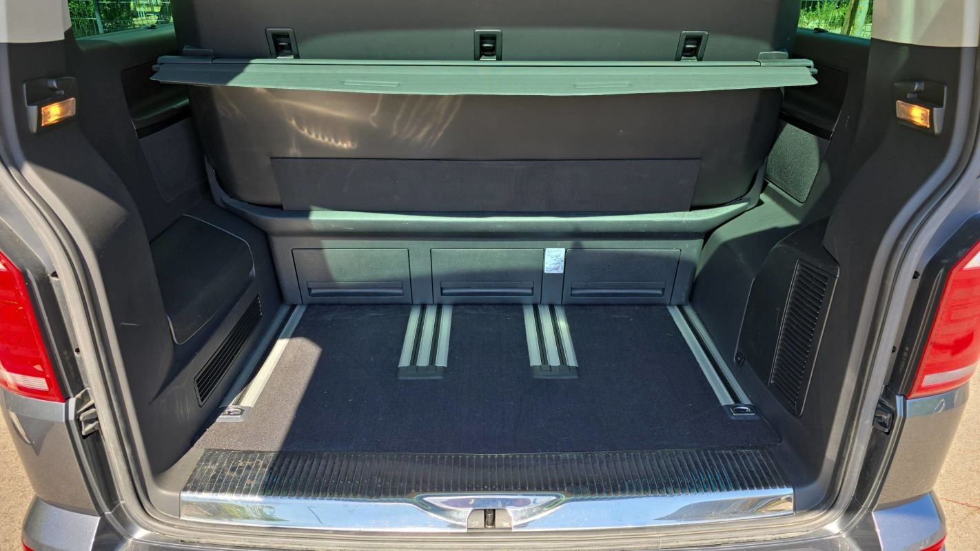 Volkswagen Multivan - Photo 25