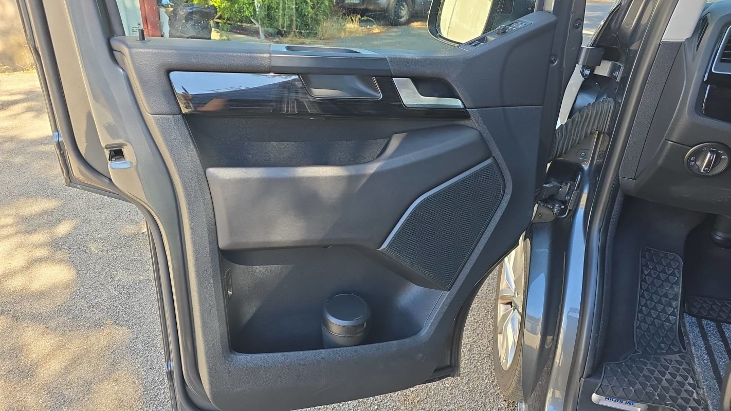 Volkswagen Multivan - Photo 7
