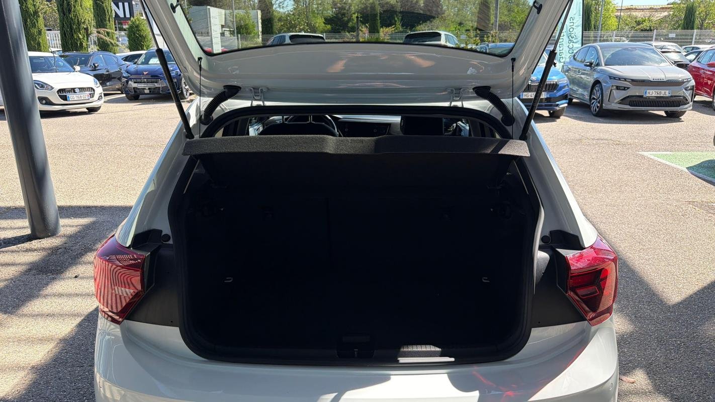 Volkswagen Polo - Photo 20