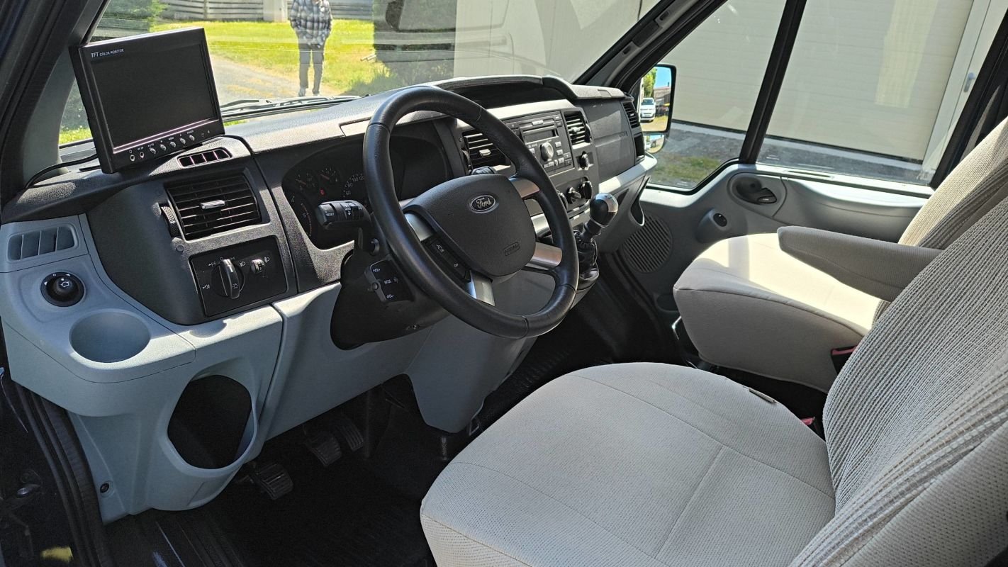 Ford Transit - Photo 8