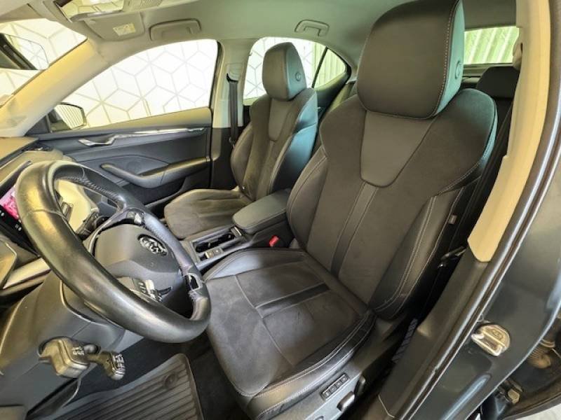 Skoda Octavia - Photo 12