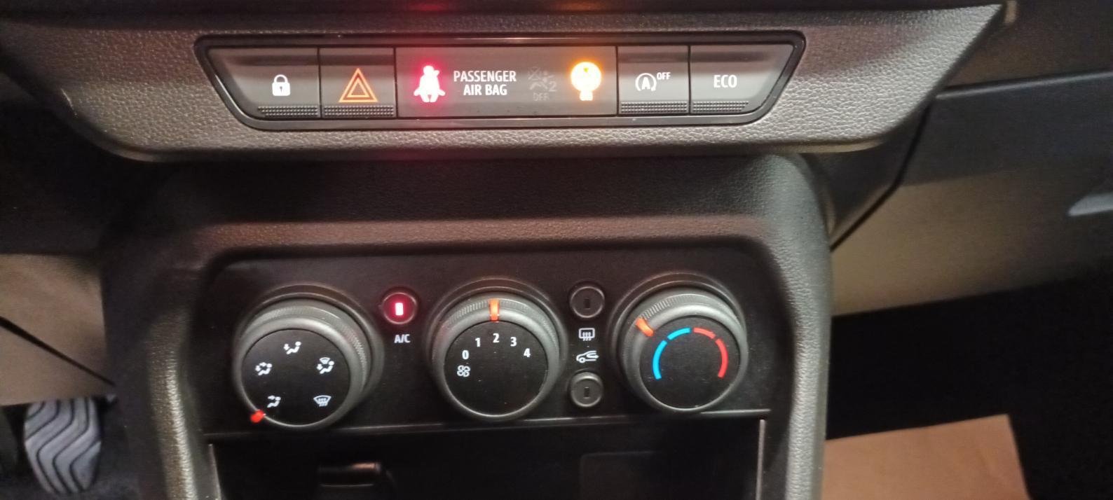 Dacia Sandero - Photo 15