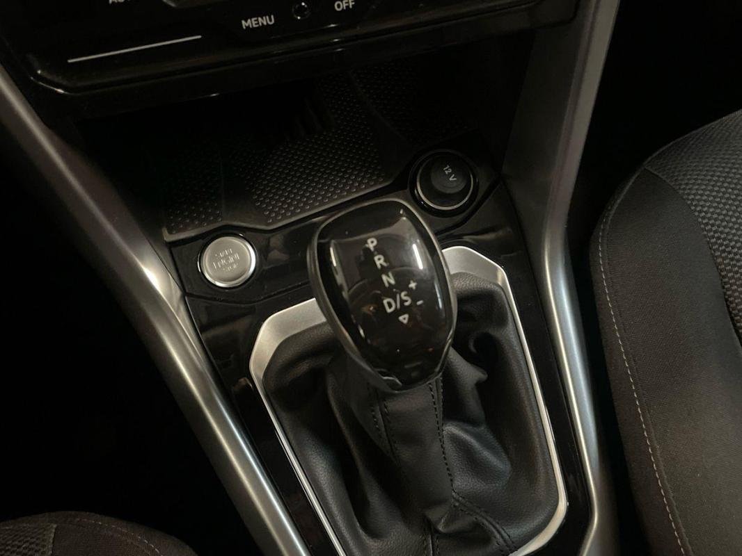 Volkswagen T-Roc - Photo 11