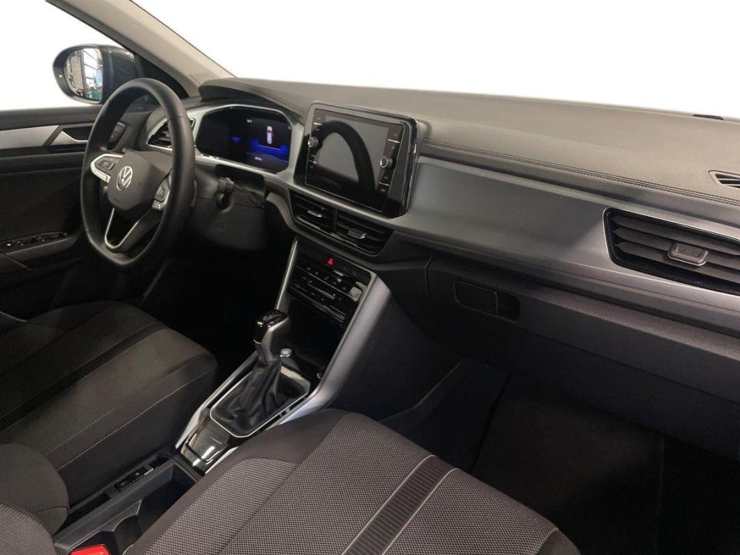 Volkswagen T-Roc - Photo 13