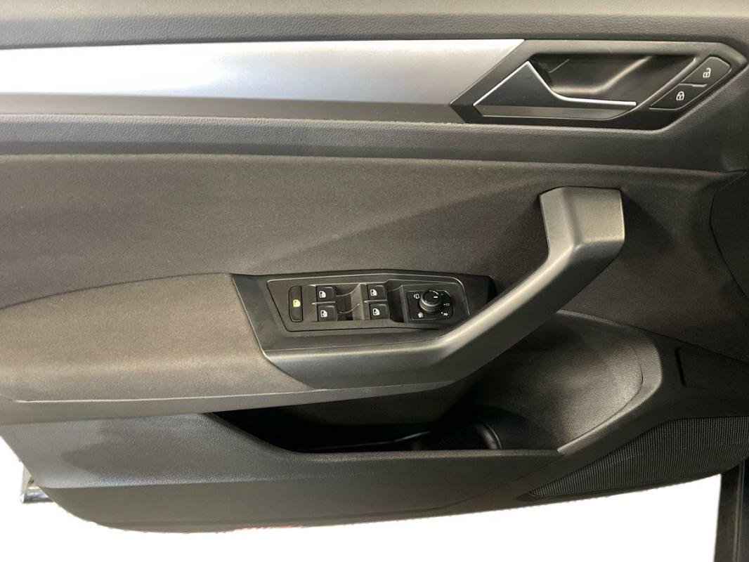 Volkswagen T-Roc - Photo 15