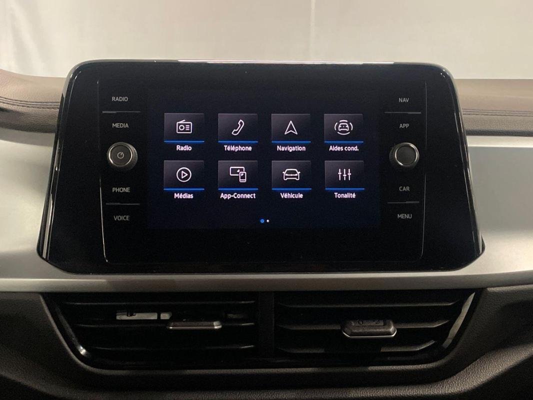 Volkswagen T-Roc - Photo 16