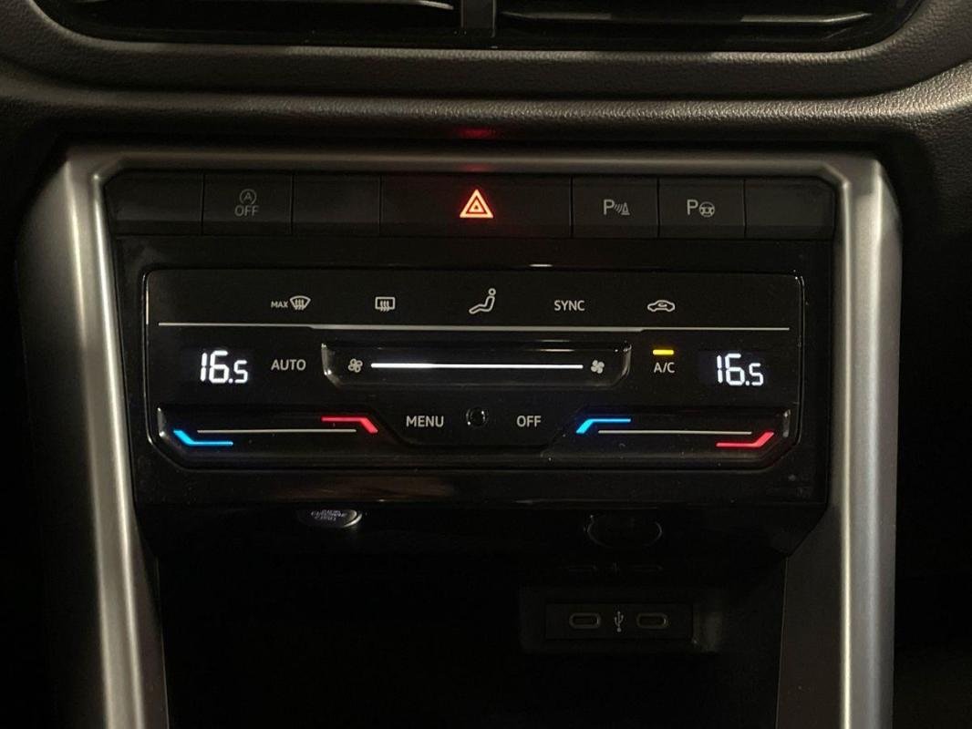 Volkswagen T-Roc - Photo 19
