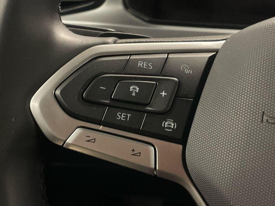Volkswagen T-Roc - Photo 21