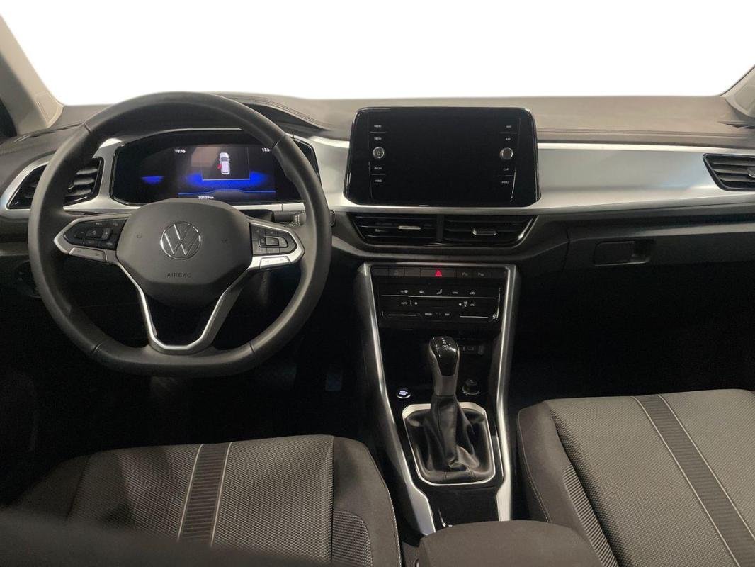 Volkswagen T-Roc - Photo 8