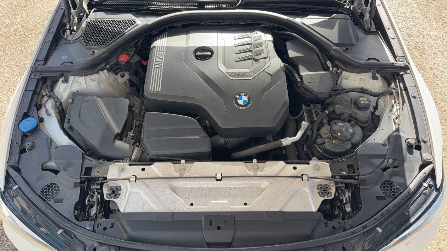 BMW Série 3 - Photo 15