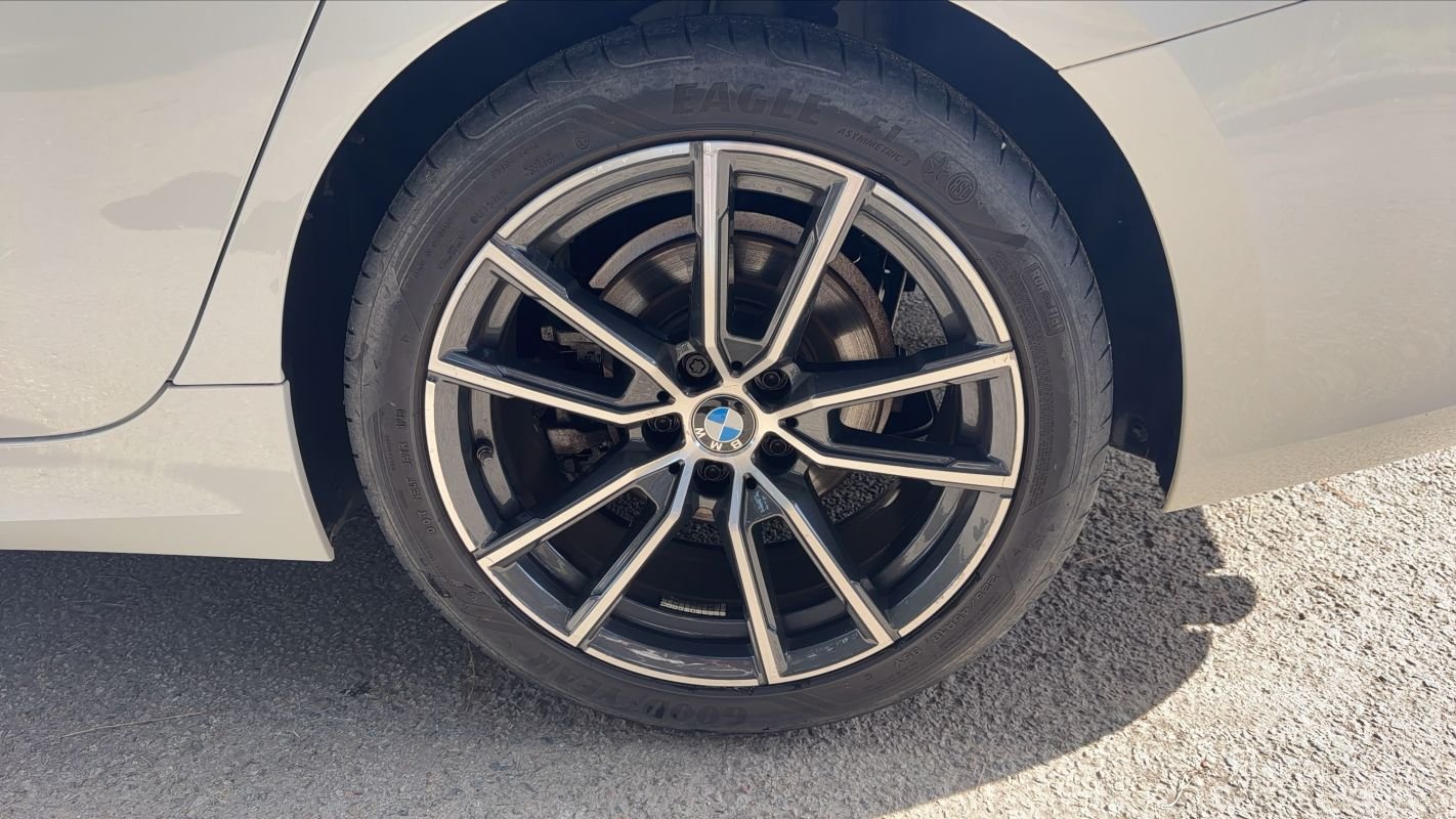 BMW Série 3 - Photo 19