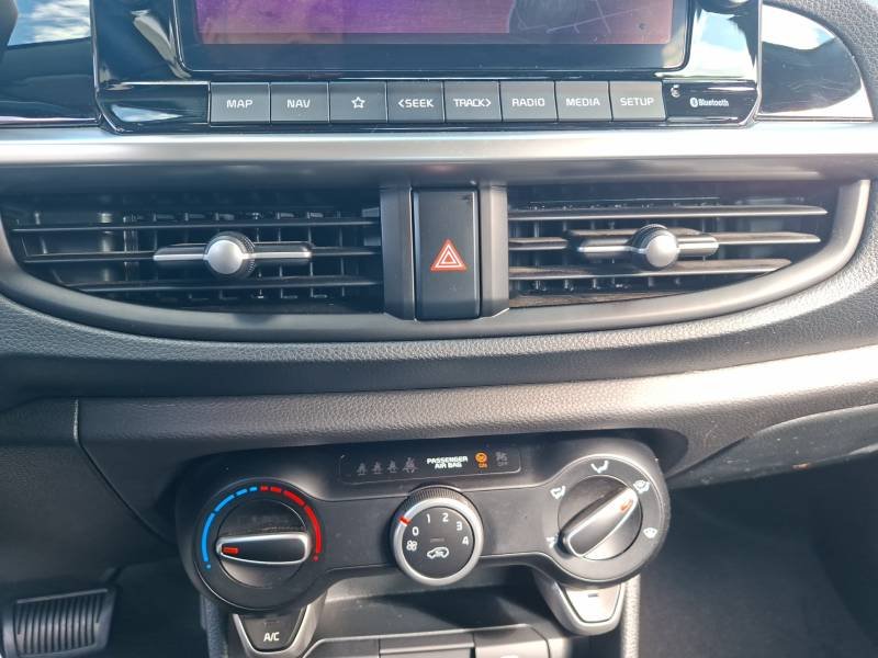 Kia Picanto - Photo 23