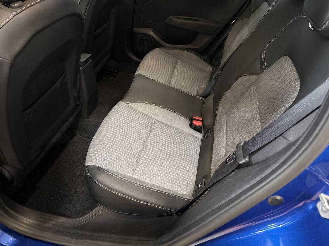 Renault Clio - Photo 22