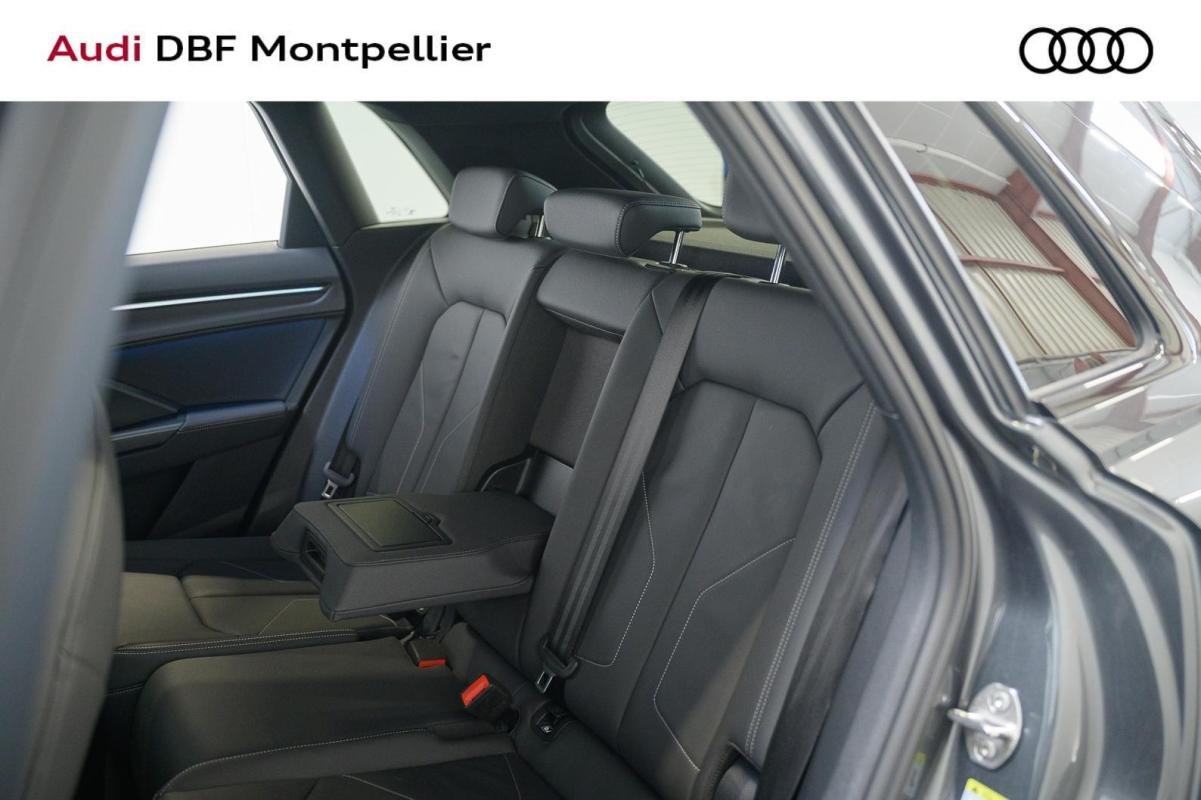 Audi Q3 - Photo 17