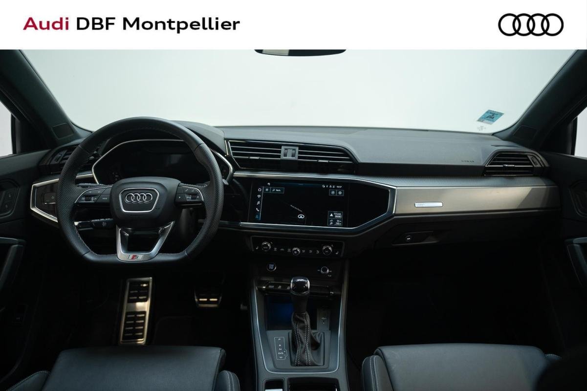 Audi Q3 - Photo 19