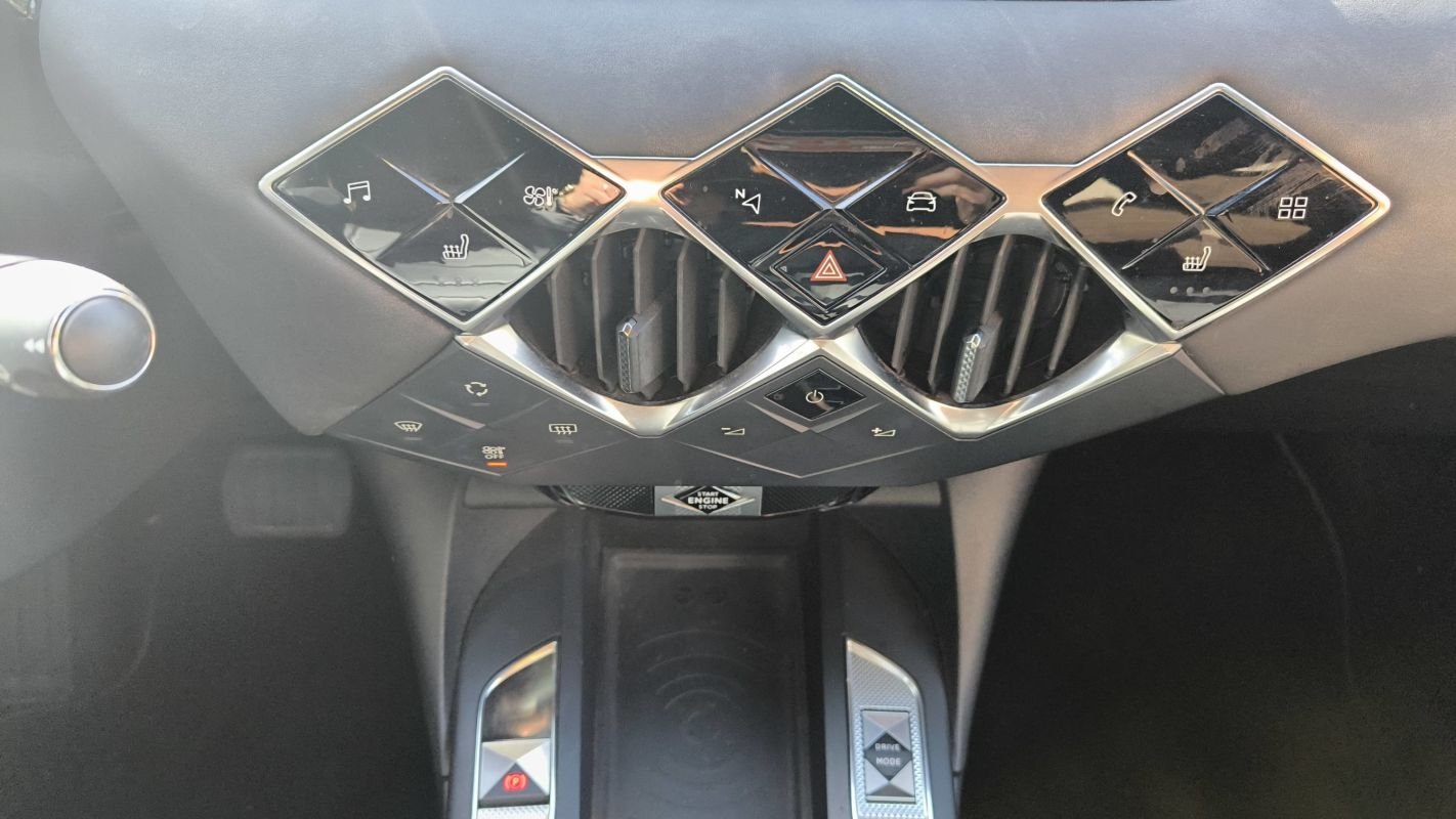 DS DS 3 Crossback - Photo 28