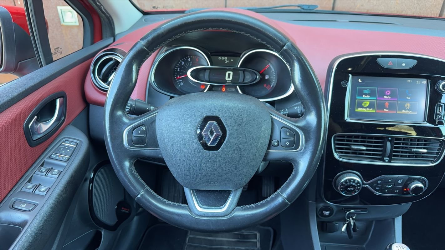 Renault Clio Estate - Photo 23
