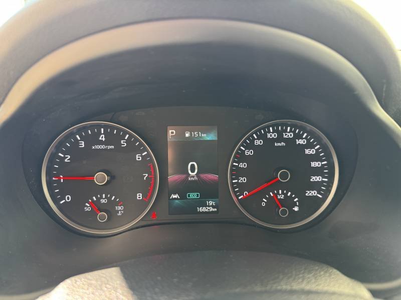Kia Stonic - Photo 22
