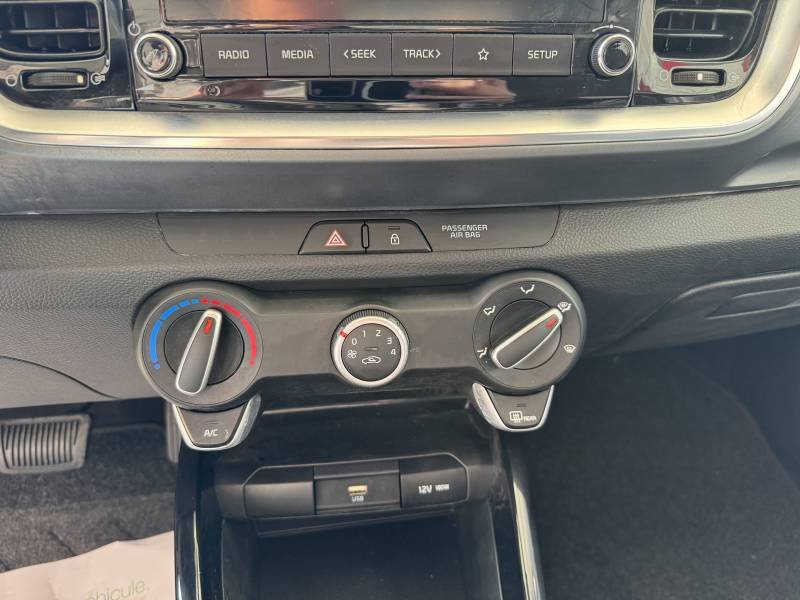 Kia Stonic - Photo 24