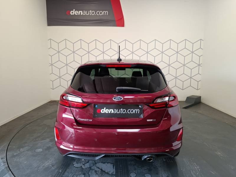 Ford Fiesta - Photo 4