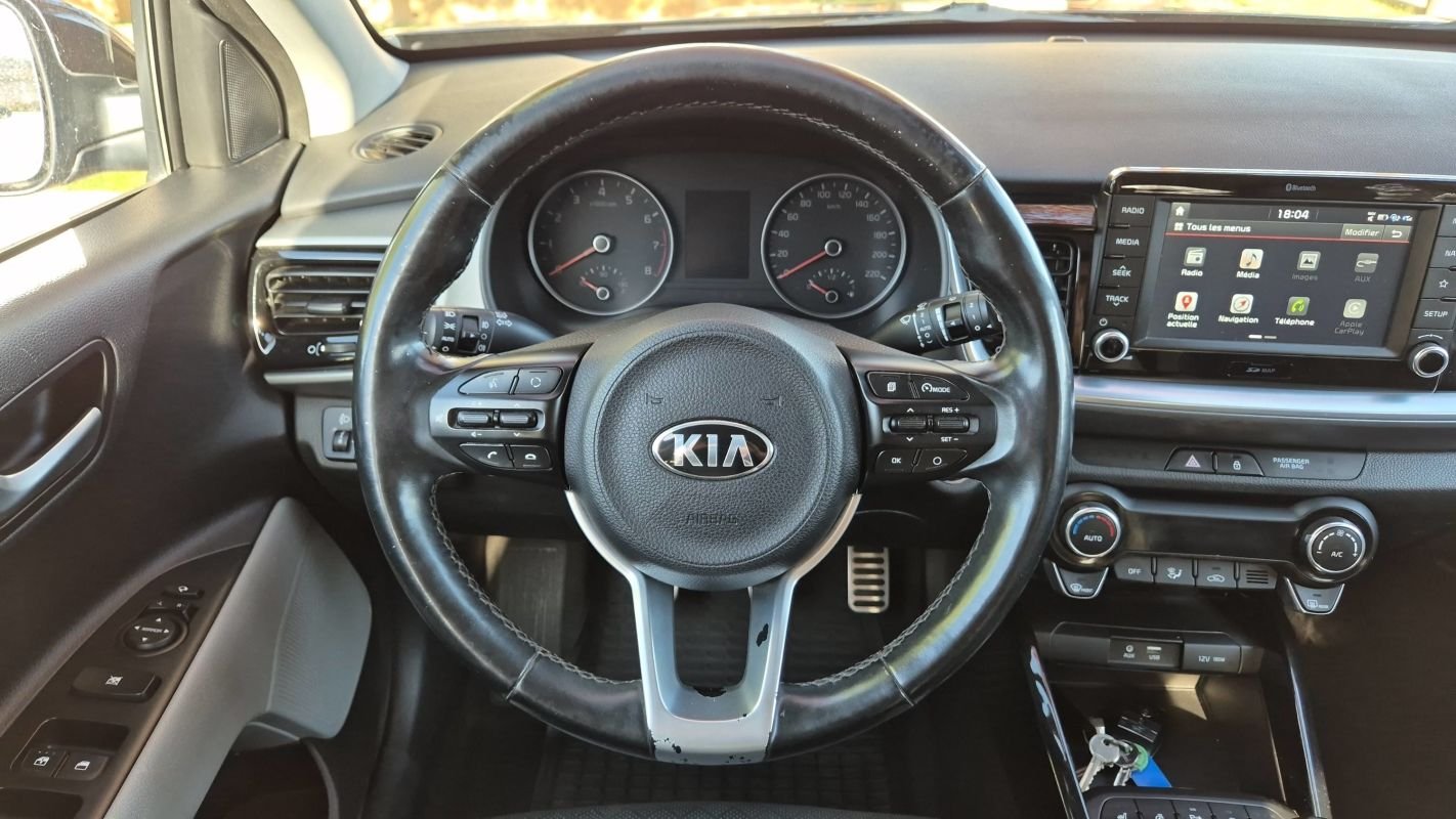 Kia Stonic - Photo 23