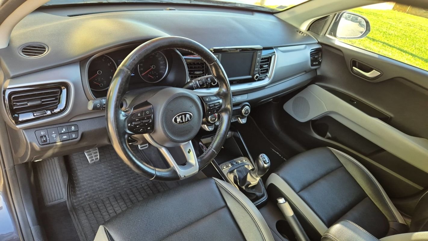 Kia Stonic - Photo 8