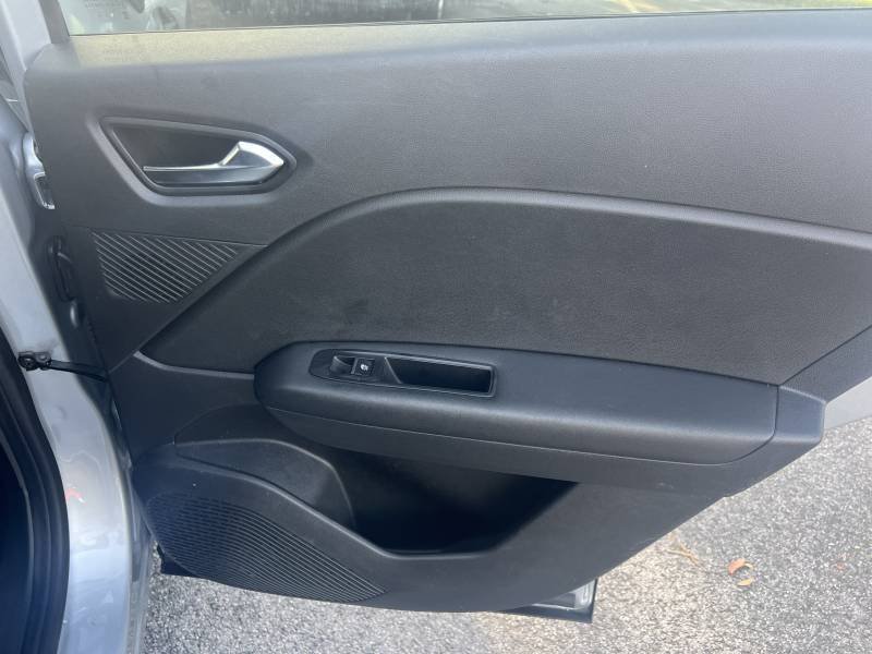 Renault Captur - Photo 17