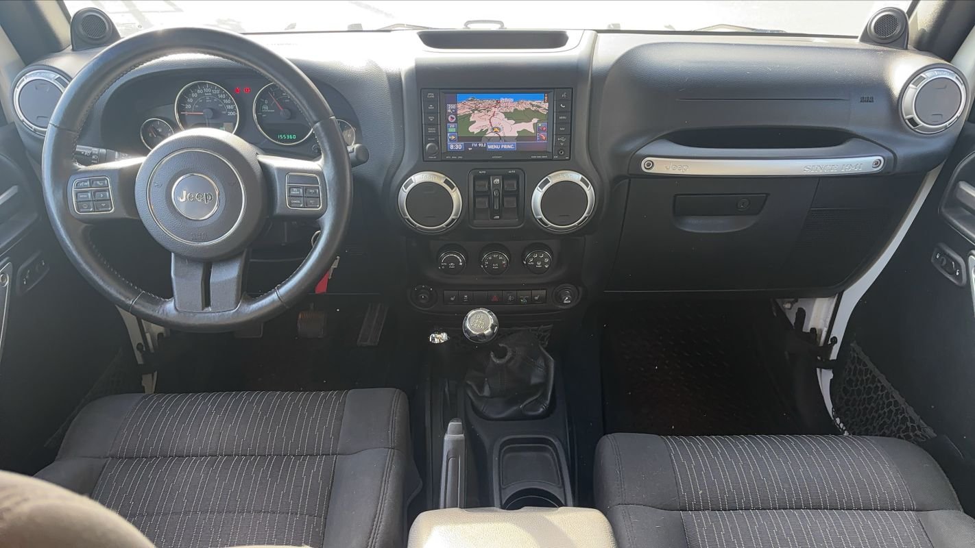 Jeep Wrangler - Photo 11
