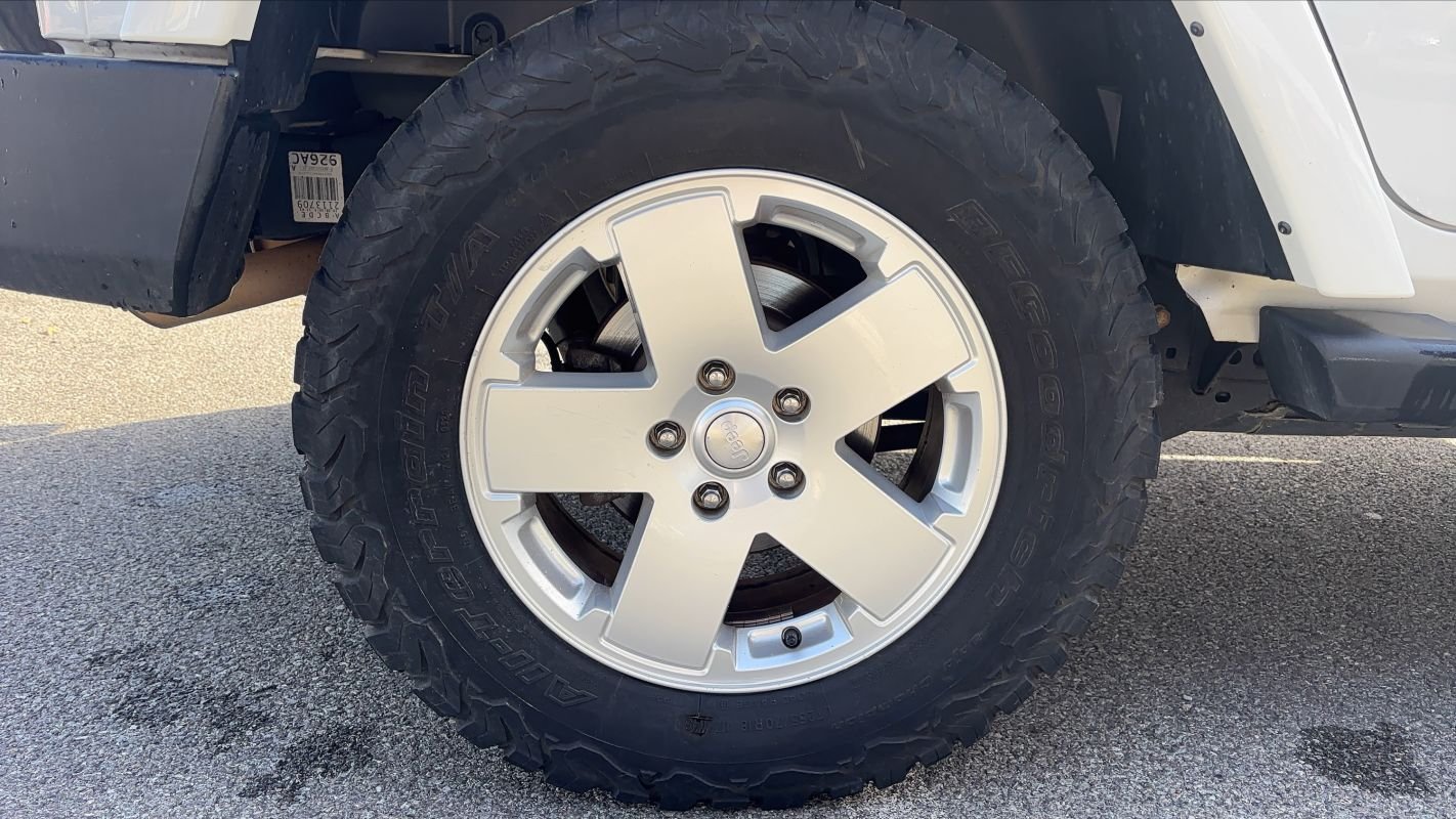 Jeep Wrangler - Photo 16