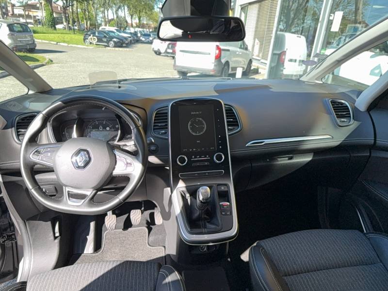Renault Scénic - Photo 11