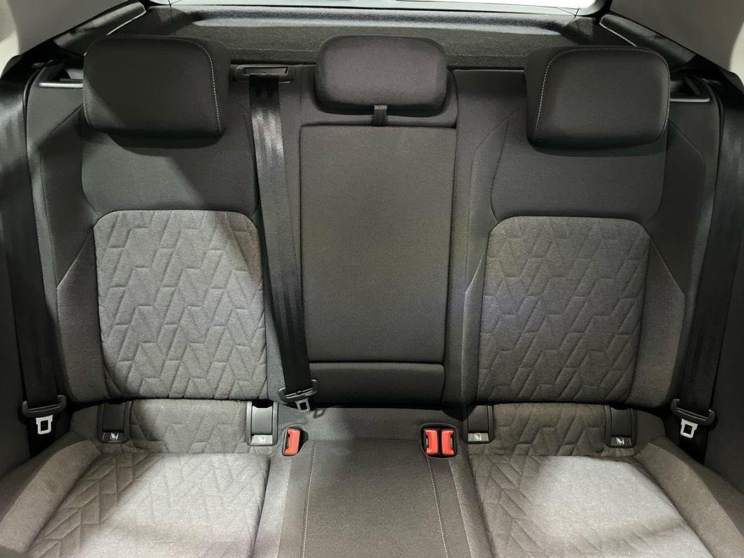 Volkswagen Golf - Photo 22