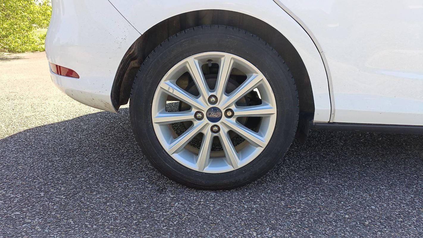 Ford B-Max - Photo 16